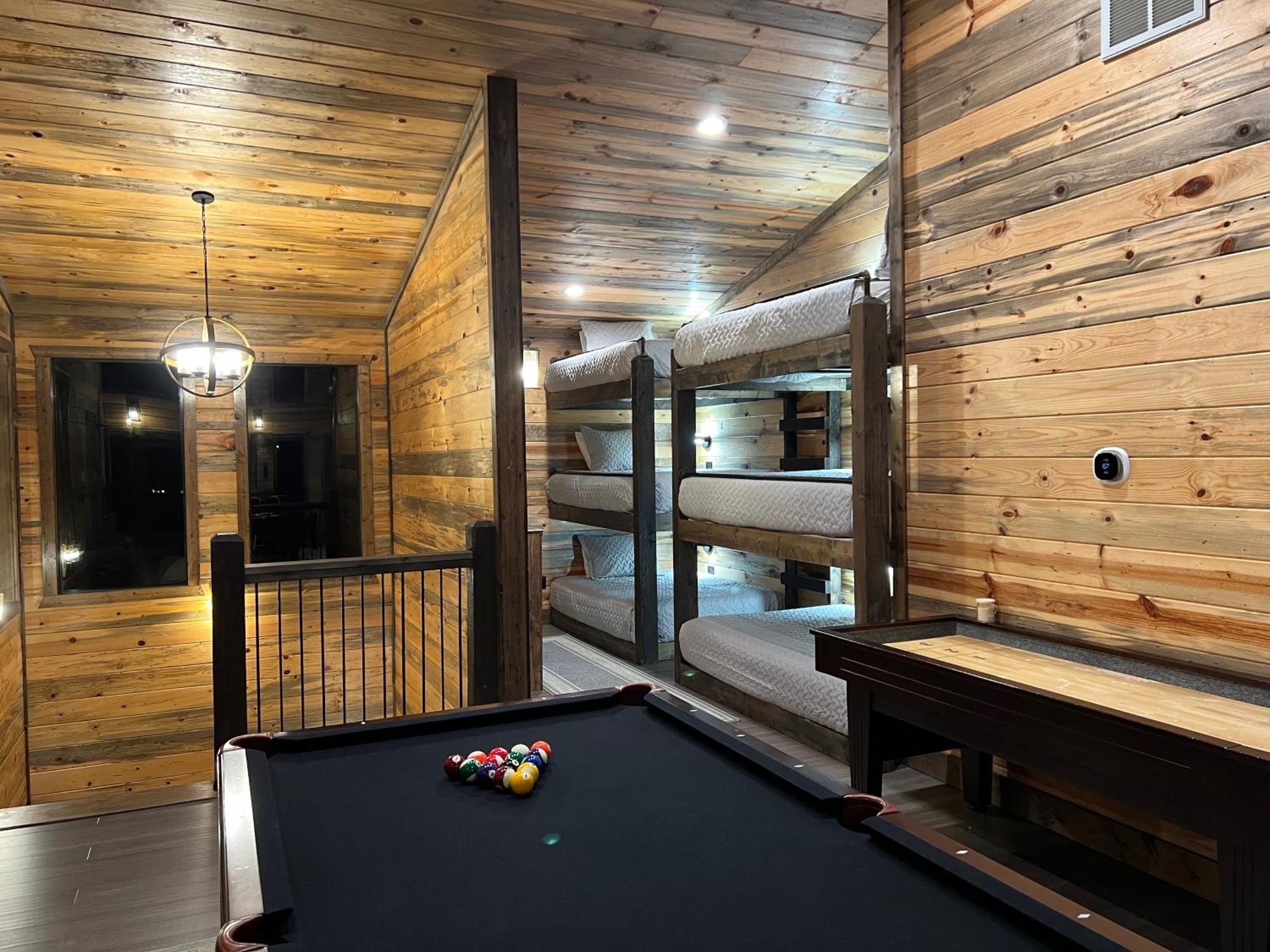 Infinity Views-Luxury, Game Room, Hot Tub, Firepit, Sleeps 20 Broken Bow Exterior photo