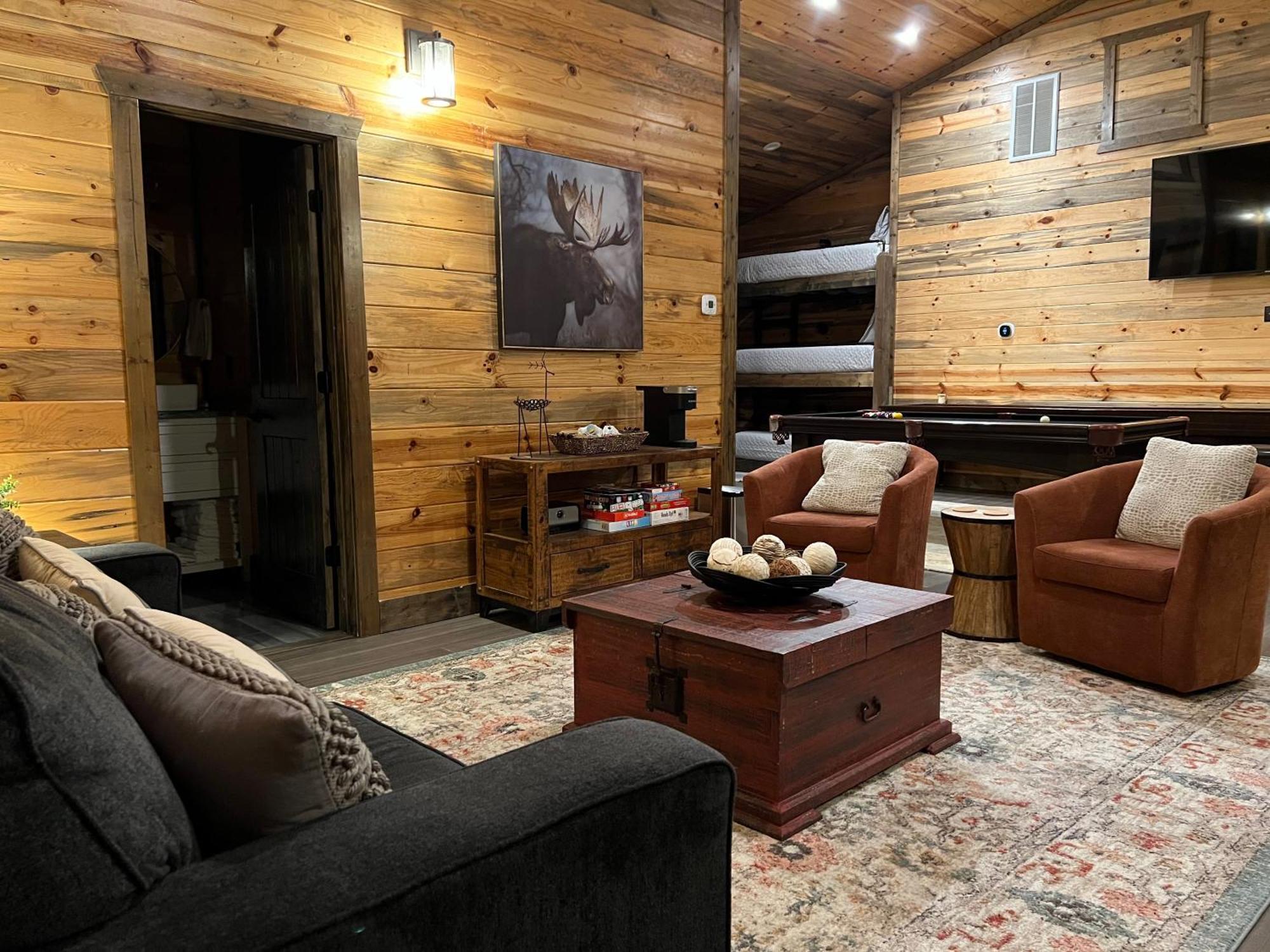 Infinity Views-Luxury, Game Room, Hot Tub, Firepit, Sleeps 20 Broken Bow Exterior photo