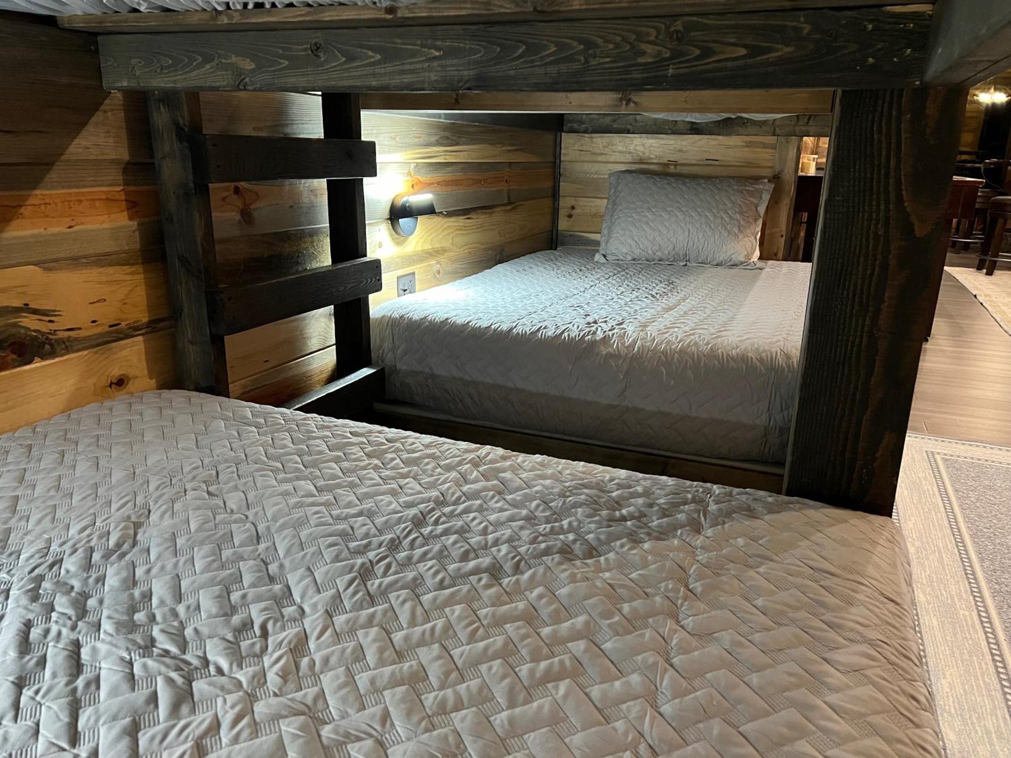 Infinity Views-Luxury, Game Room, Hot Tub, Firepit, Sleeps 20 Broken Bow Exterior photo